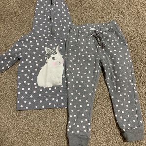 ADORABLE H&M polka dot bunny sweatsuit.